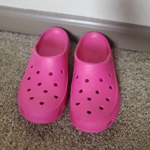 Womens pink crocs